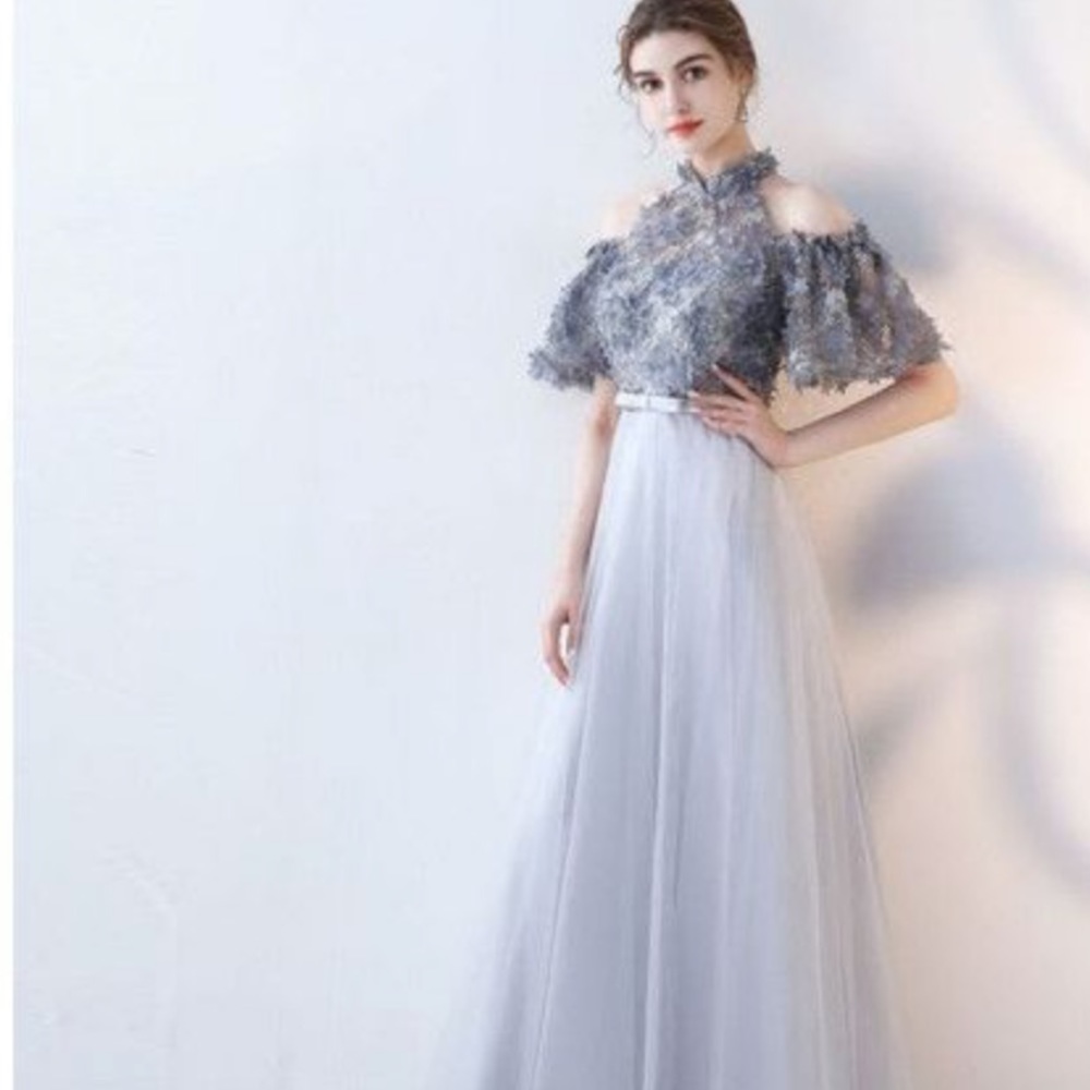 Meet your Posher, Muna